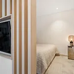 Appartamento Modern With King Bed, Walk To Attractions Lussemburgo