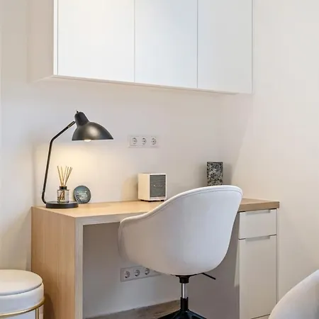 Apartman Modern With King Bed, Walk To Attractions Luxemburg