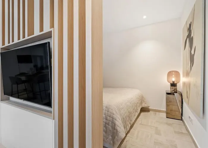 Διαμέρισμα Modern With King Bed, Walk To Attractions Λουξεμβούργο